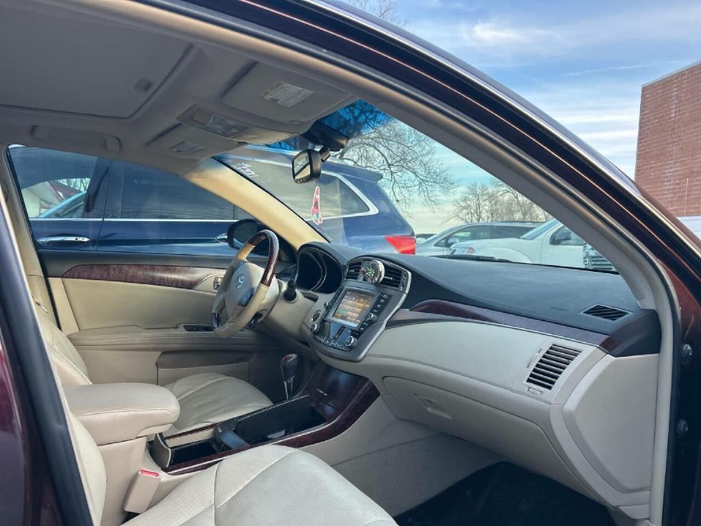 2011 Toyota Avalon Image 9