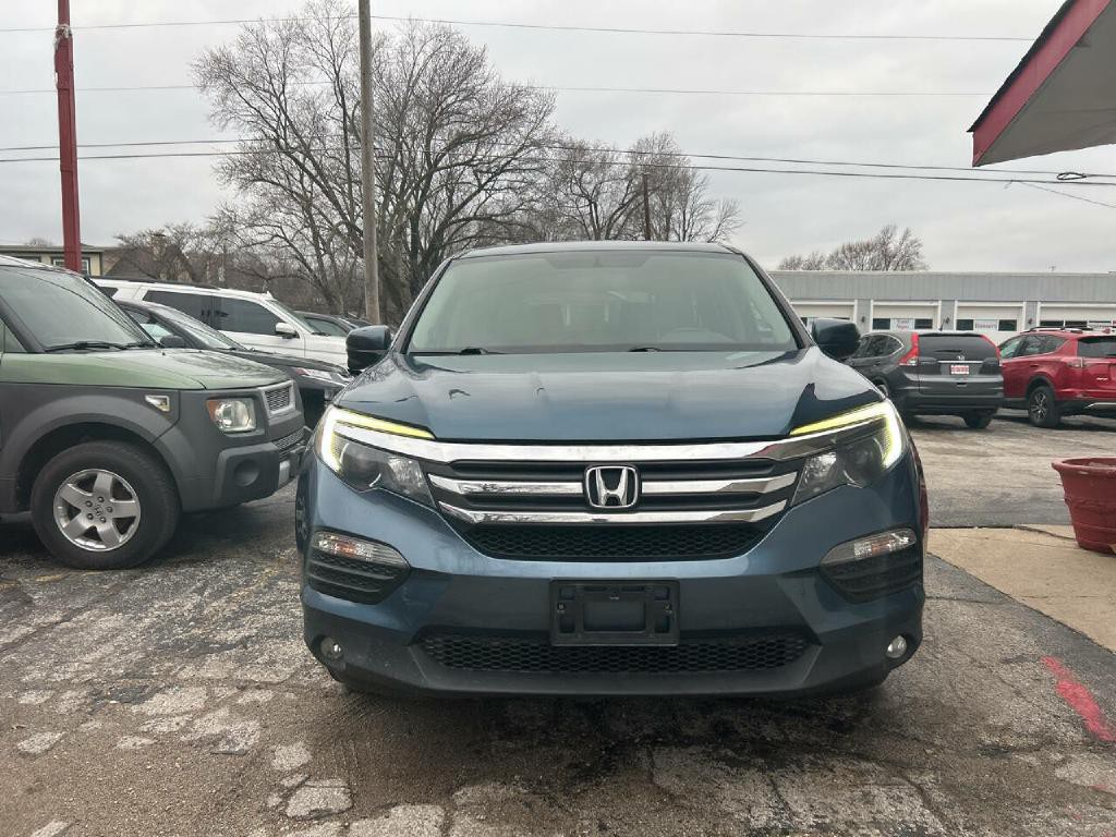2017 Honda Pilot Image 2