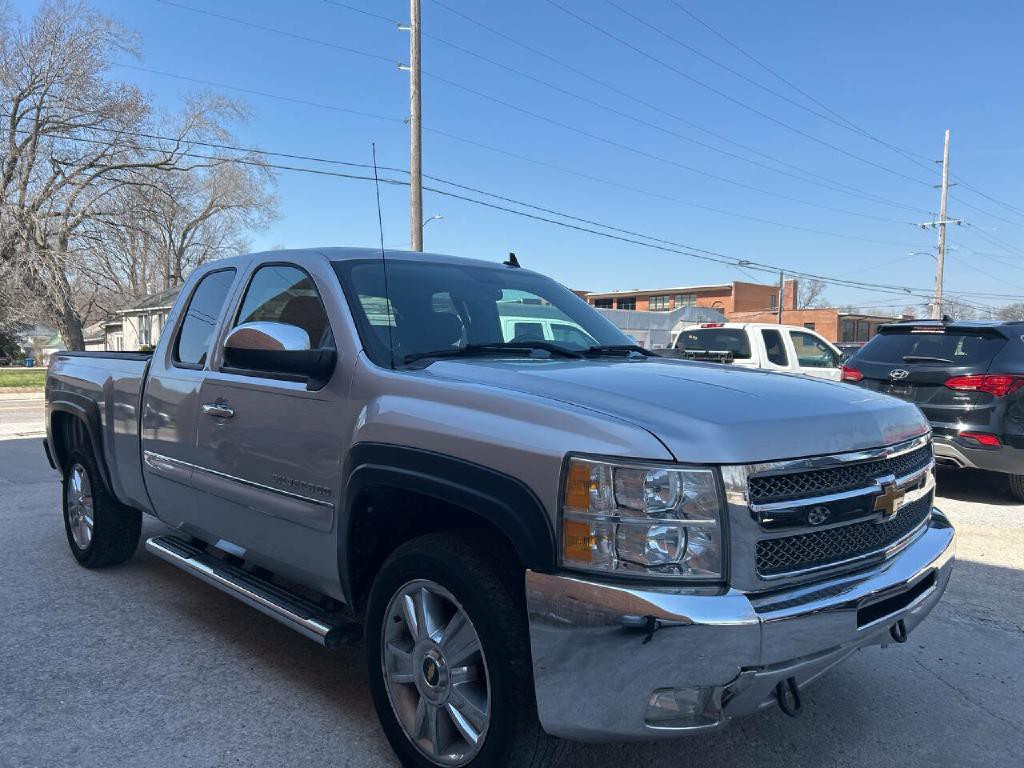 2012 Chevrolet Silverado 1500 Image 3