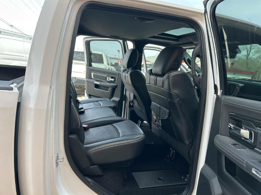 2015 RAM 1500 Image 9