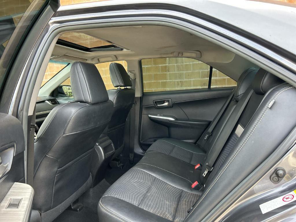 2014 Toyota Camry Image 8
