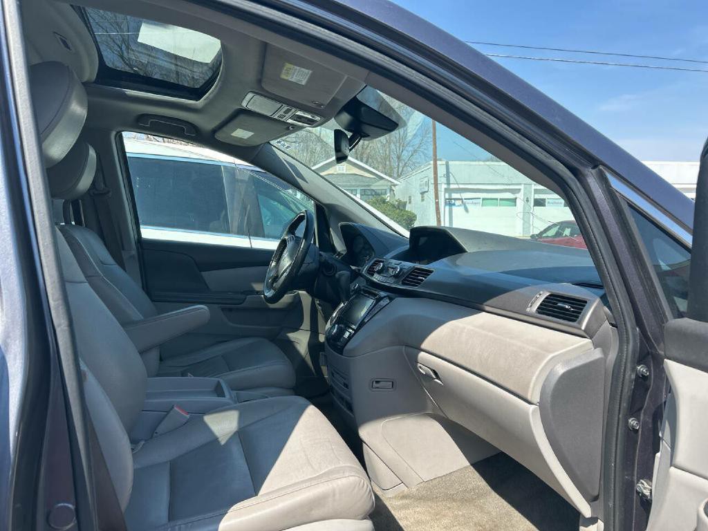 2016 Honda Odyssey Image 6
