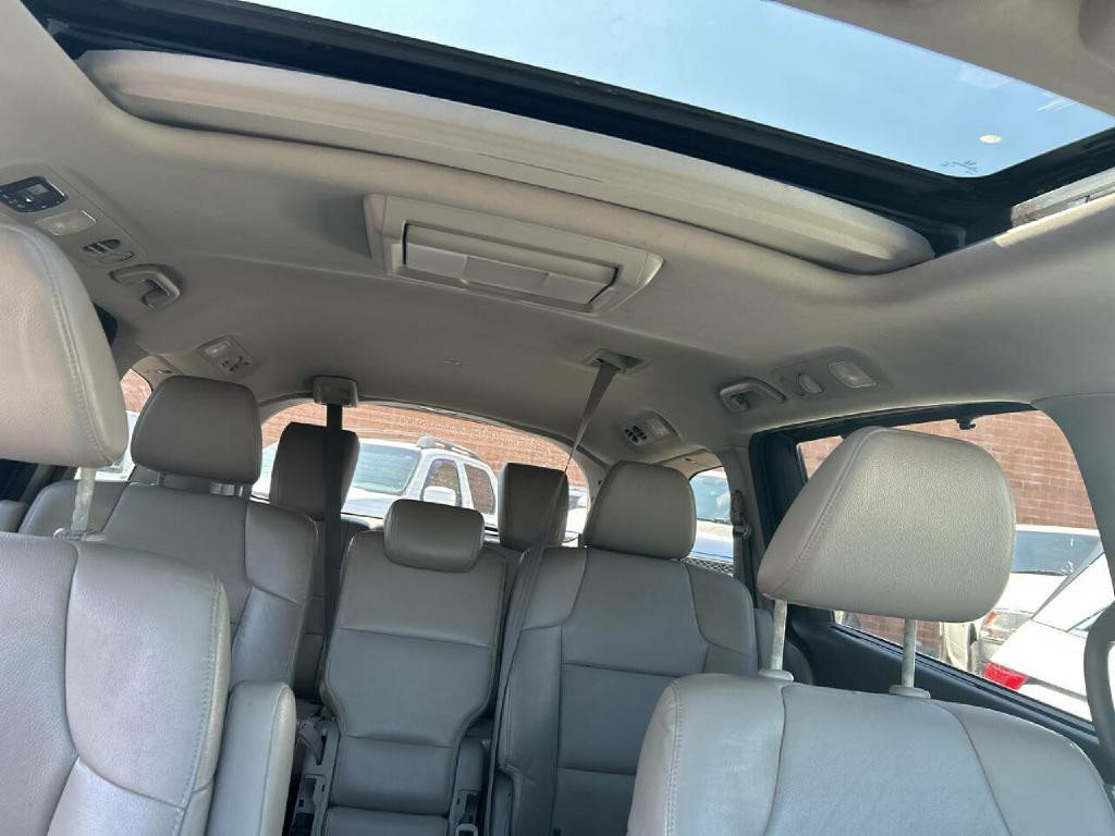2016 Honda Odyssey Image 8