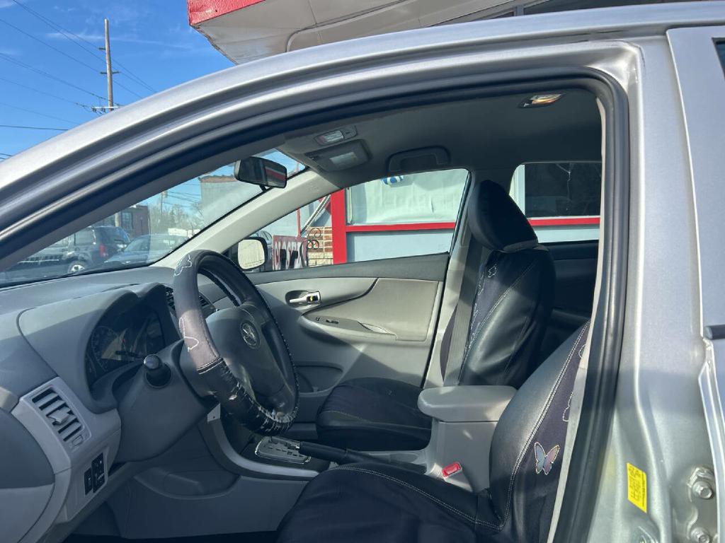 2010 Toyota Corolla Image 7