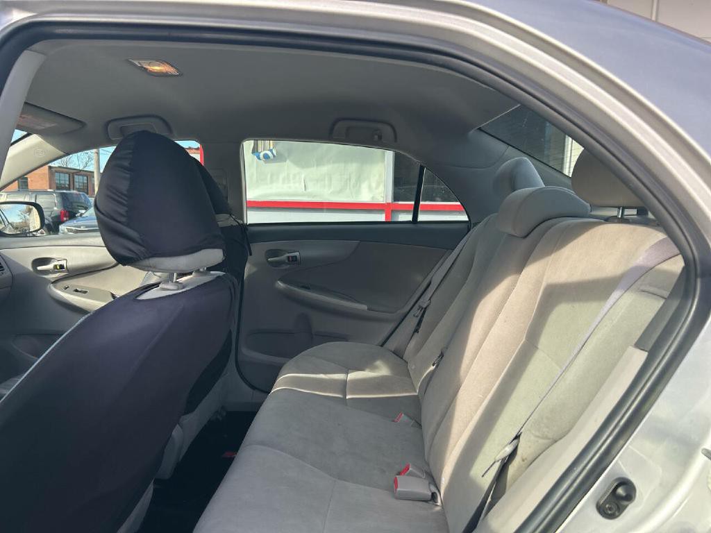 2010 Toyota Corolla Image 8