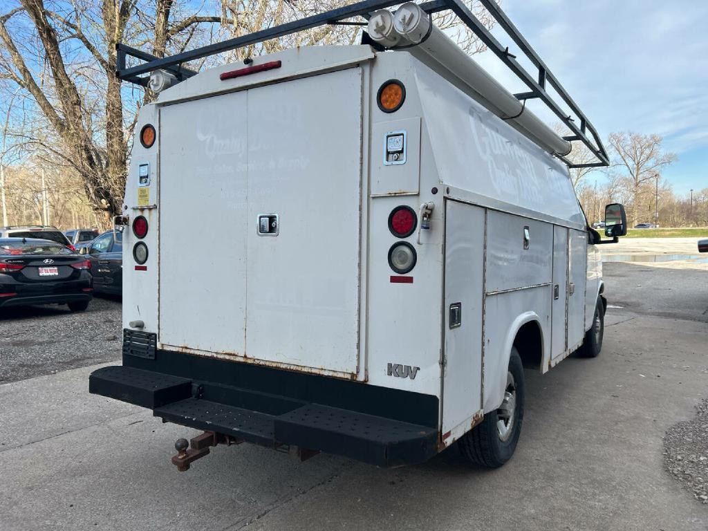 2012 Chevrolet Express Image 4