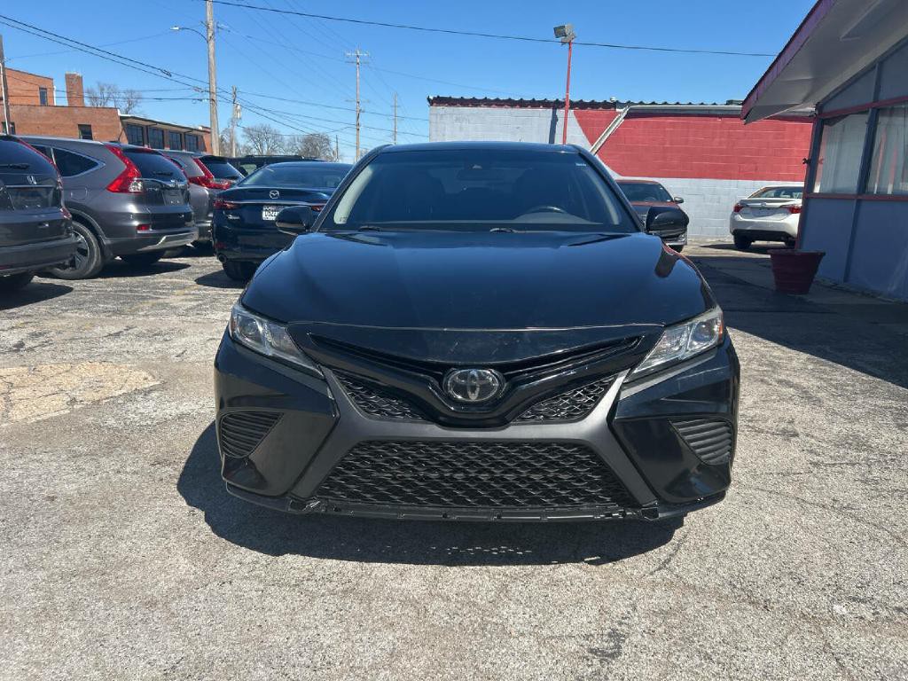 2020 Toyota Camry Image 2