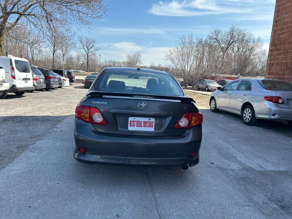2010 Toyota Corolla Image 4