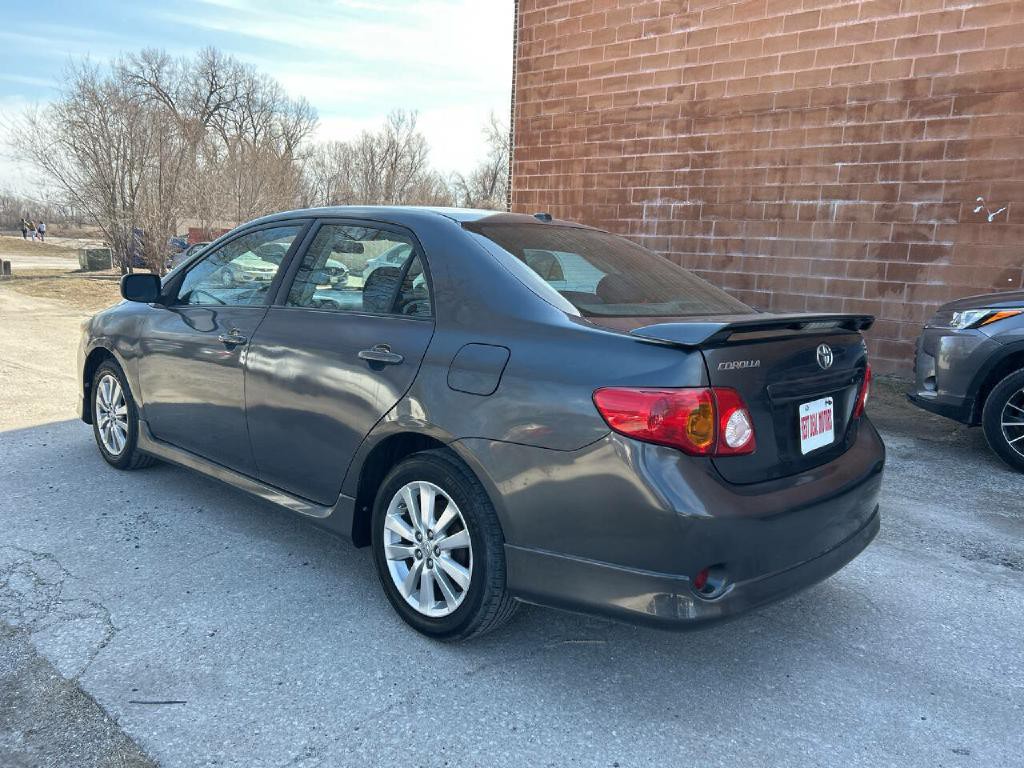 2010 Toyota Corolla Image 5