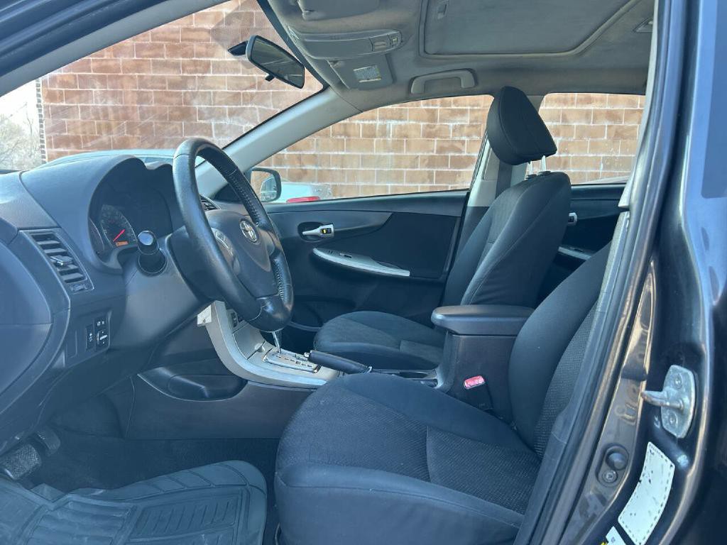 2010 Toyota Corolla Image 8