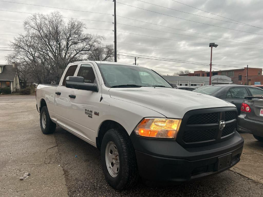 2022 RAM 1500 Image 2