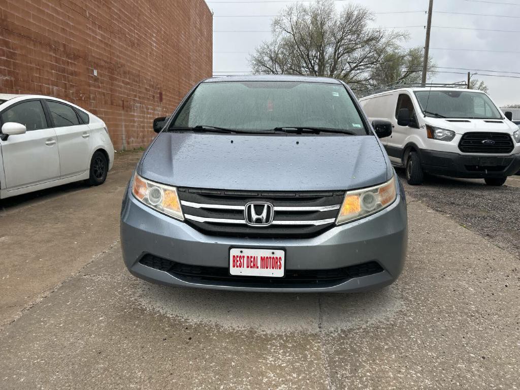 2013 Honda Odyssey Image 2