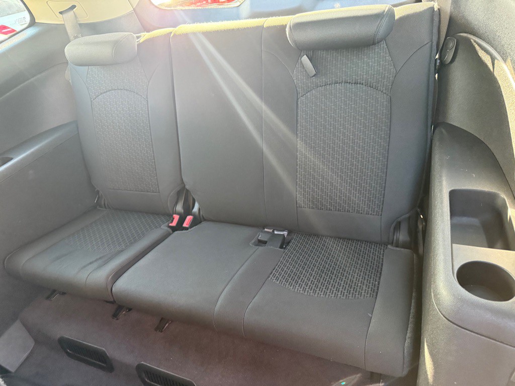 2012 Chevrolet Traverse Image 12