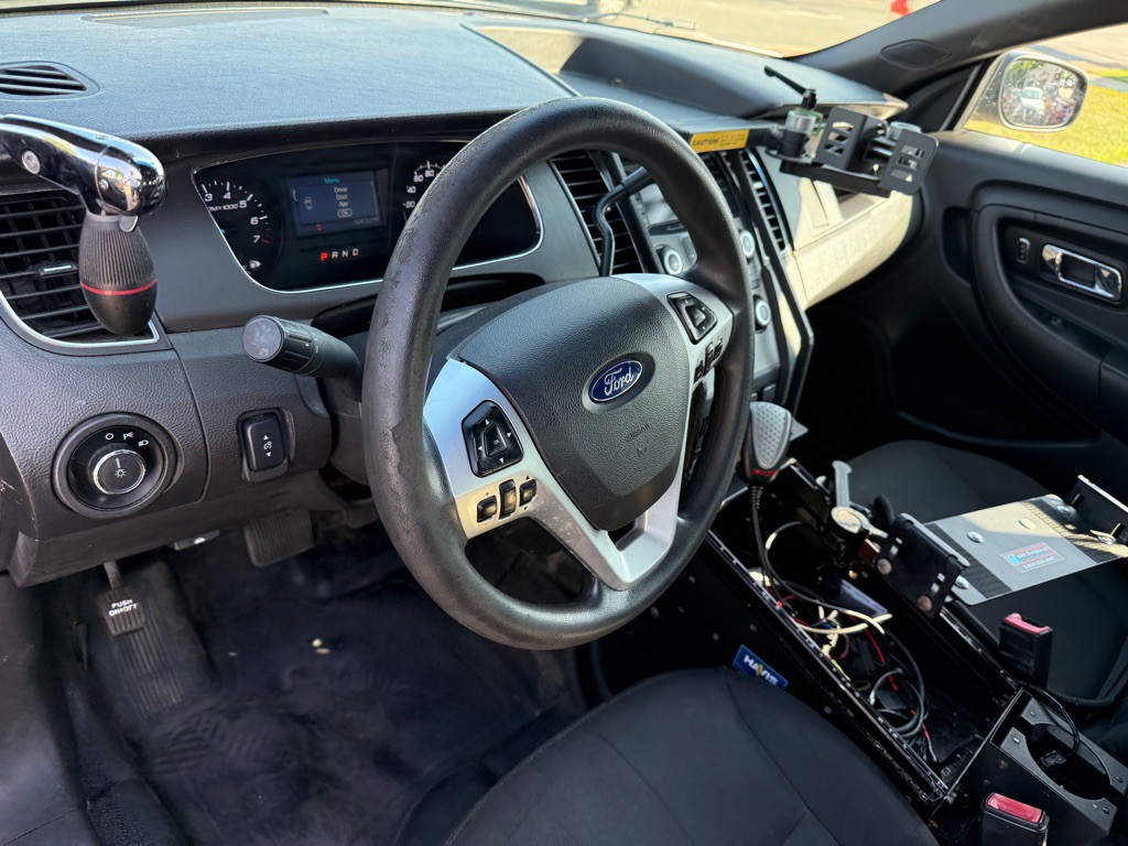 2015 Ford Taurus Image 11