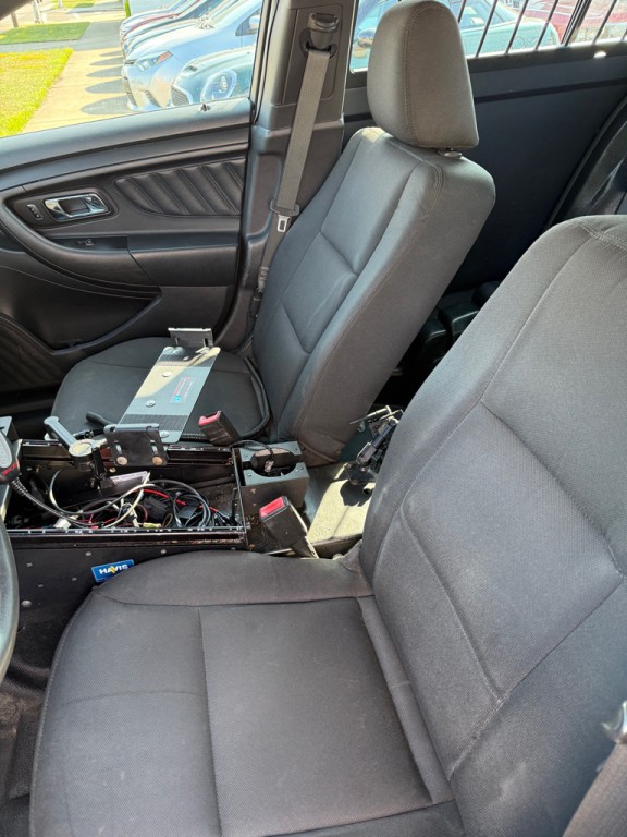 2015 Ford Taurus Image 14