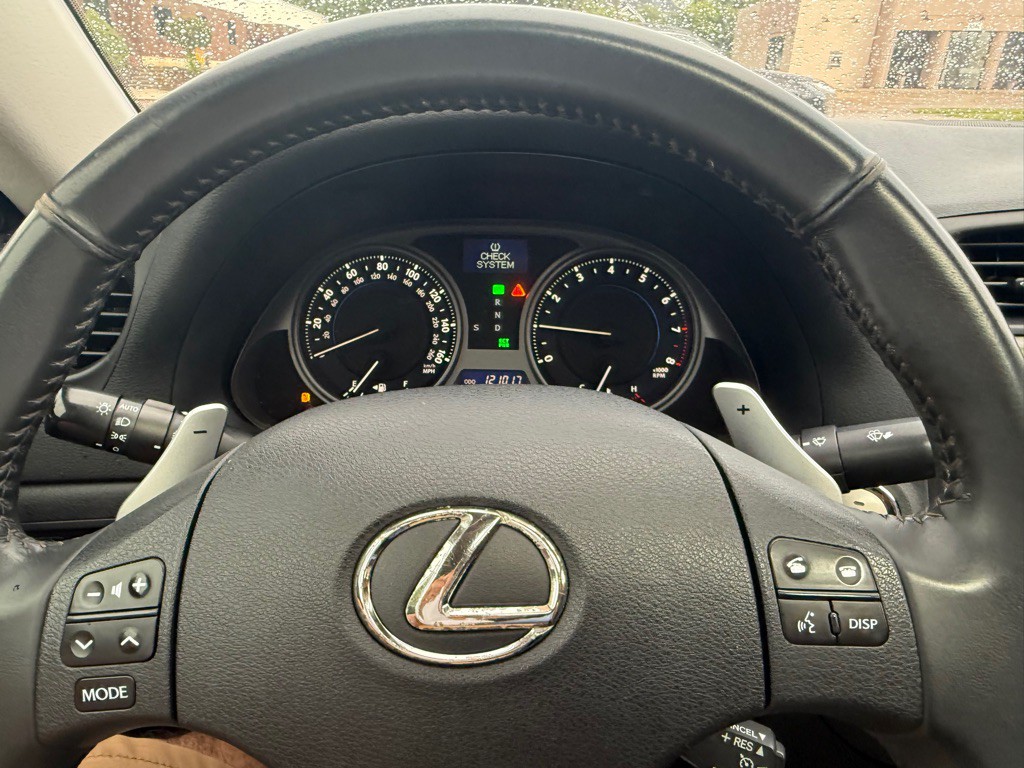2009 Lexus IS Image 14