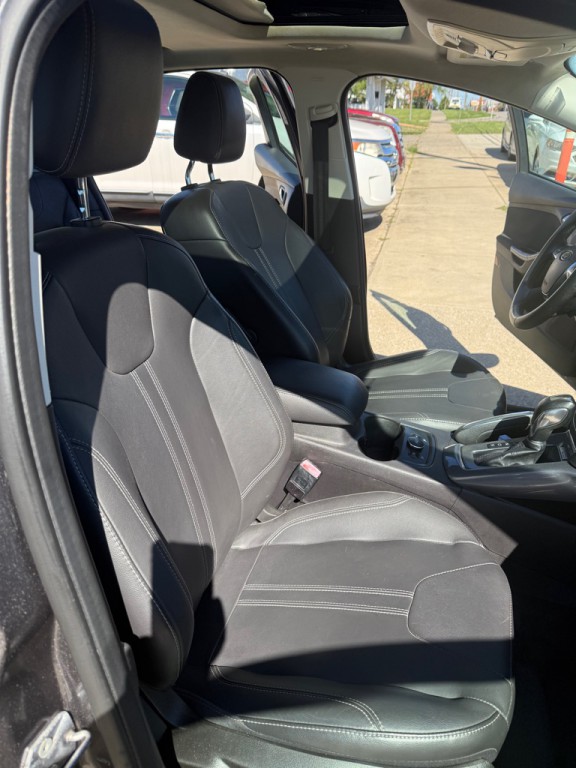 2012 Ford Focus Image 19