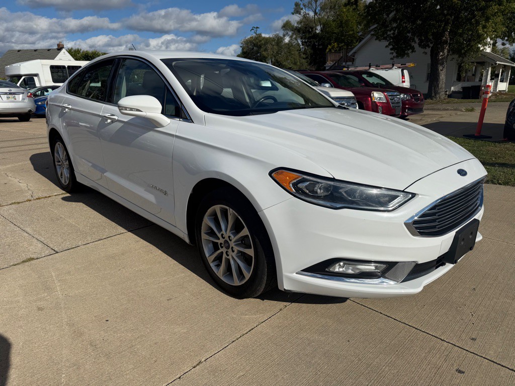 2017 Ford Fusion Image 3