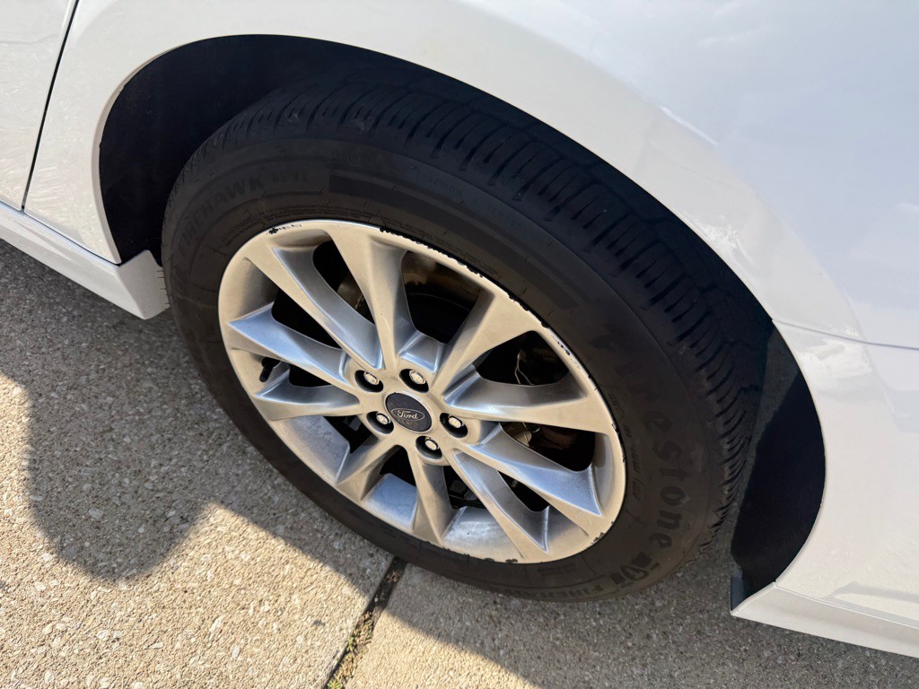 2017 Ford Fusion Image 11