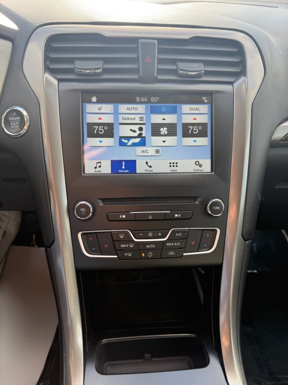 2017 Ford Fusion Image 21