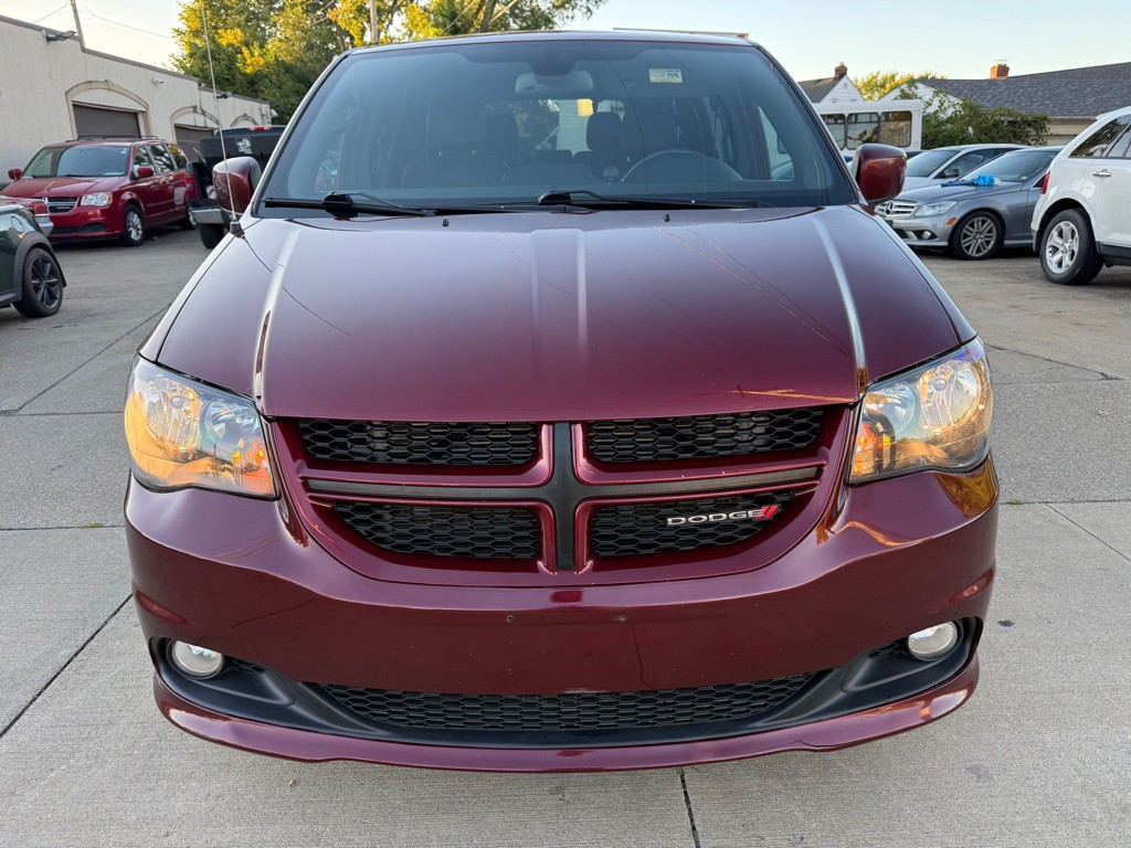 2019 Dodge Grand Caravan Image 2
