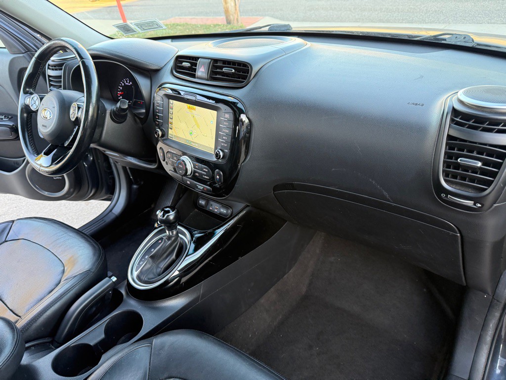 2016 Kia Soul Image 19