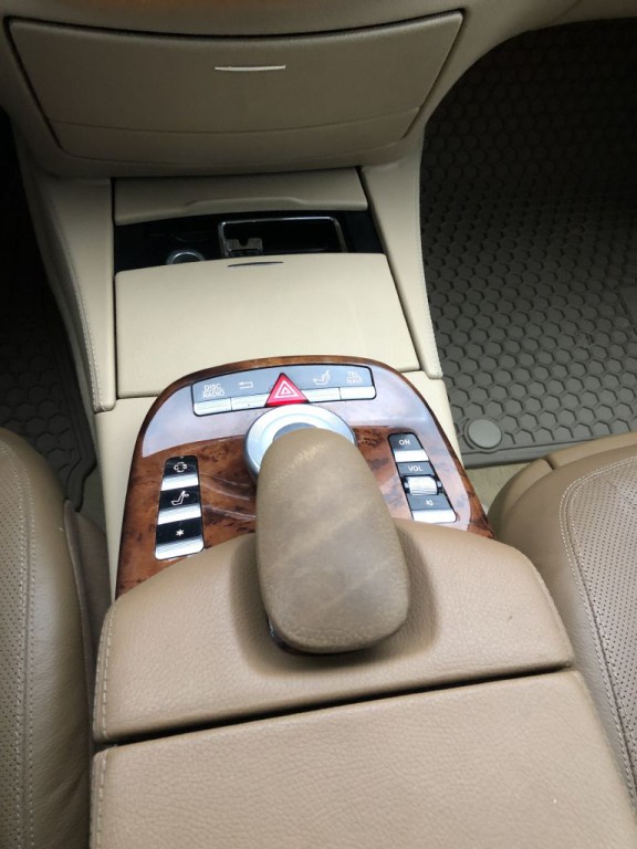 2008 Mercedes-Benz S-Class Image 26