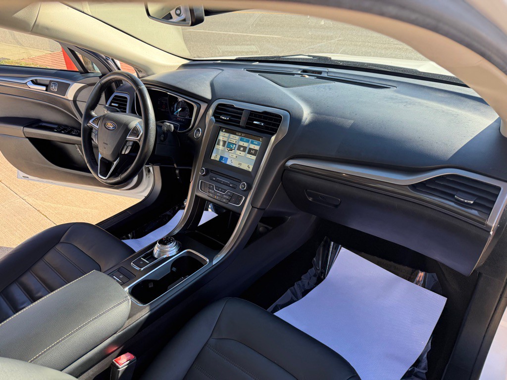 2018 Ford Fusion Image 17