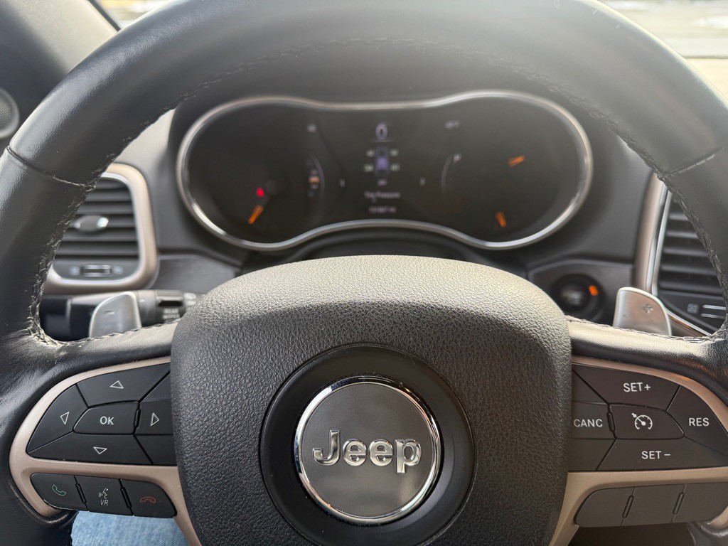 2015 Jeep Grand Cherokee Image 19