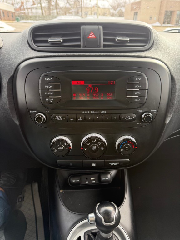 2015 Kia Soul Image 22