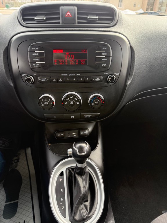2015 Kia Soul Image 24