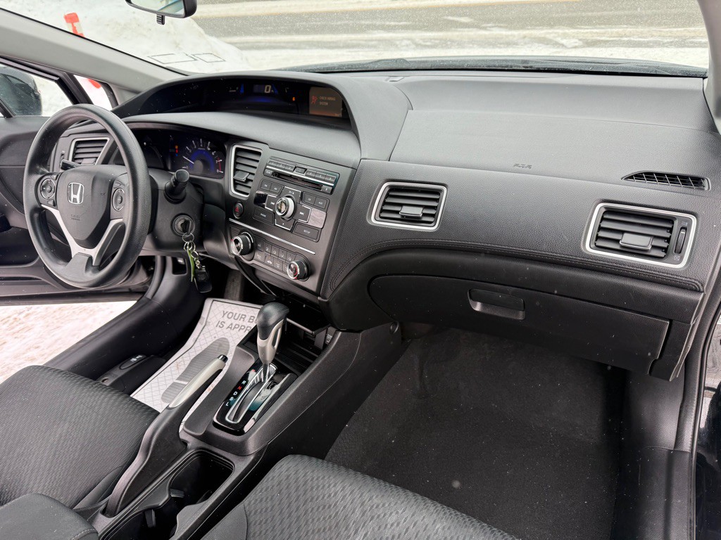 2015 Honda Civic Image 17
