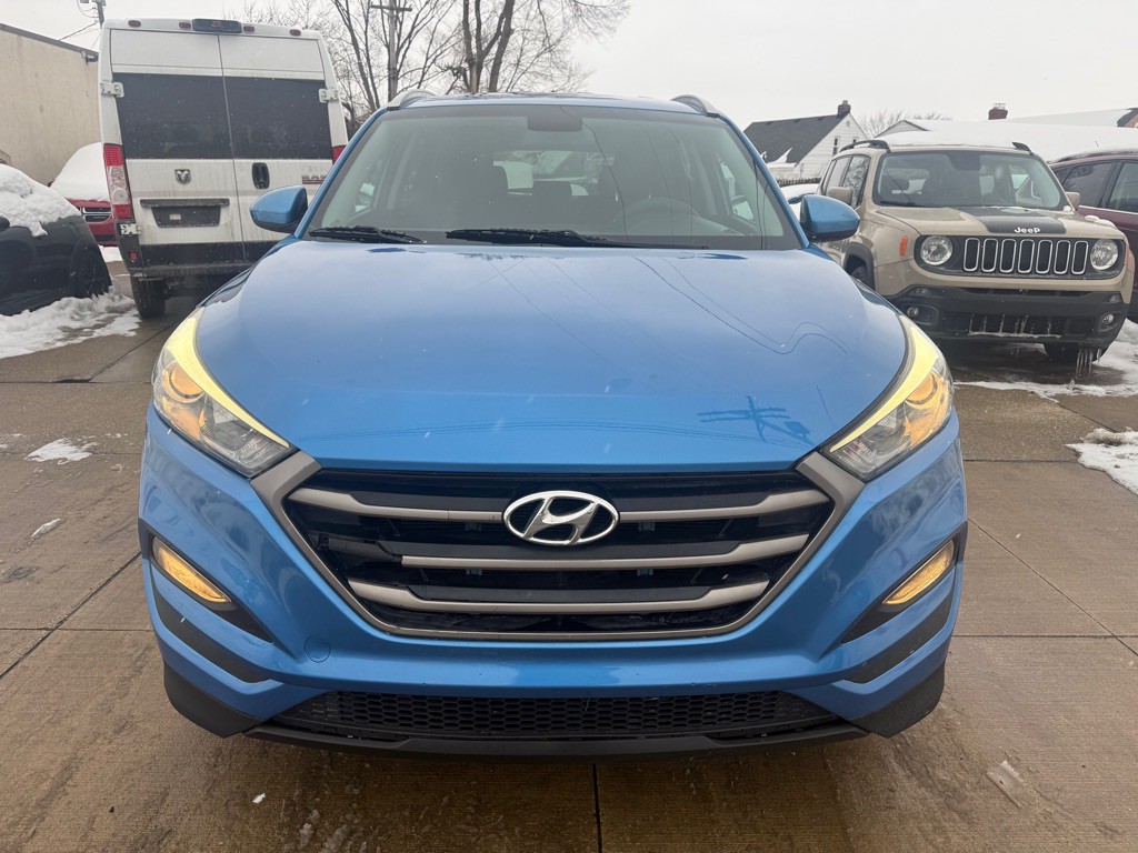 2016 Hyundai Tucson Image 2