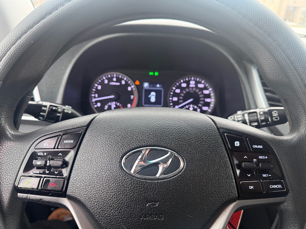 2016 Hyundai Tucson Image 23