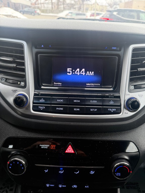 2016 Hyundai Tucson Image 25