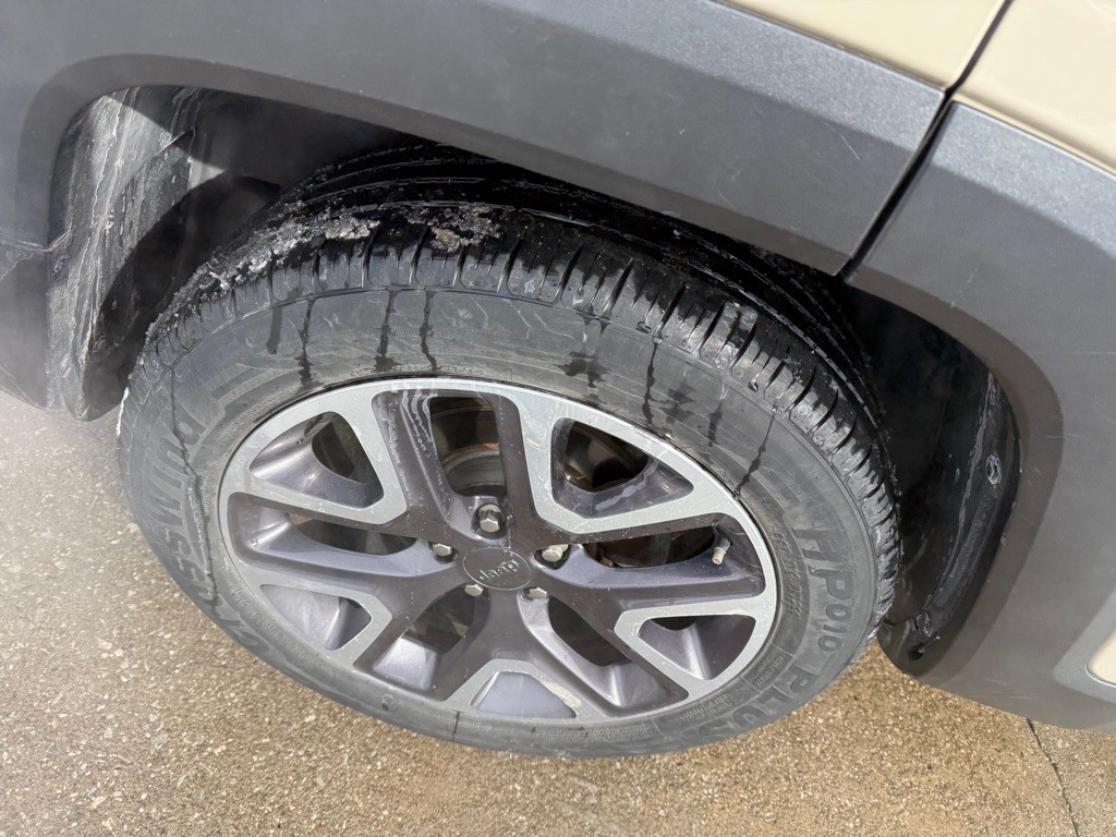 2016 Jeep Renegade Image 5