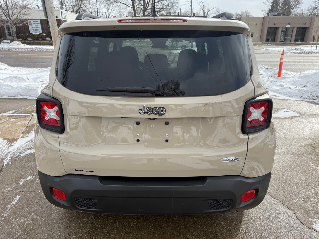 2016 Jeep Renegade Image 7