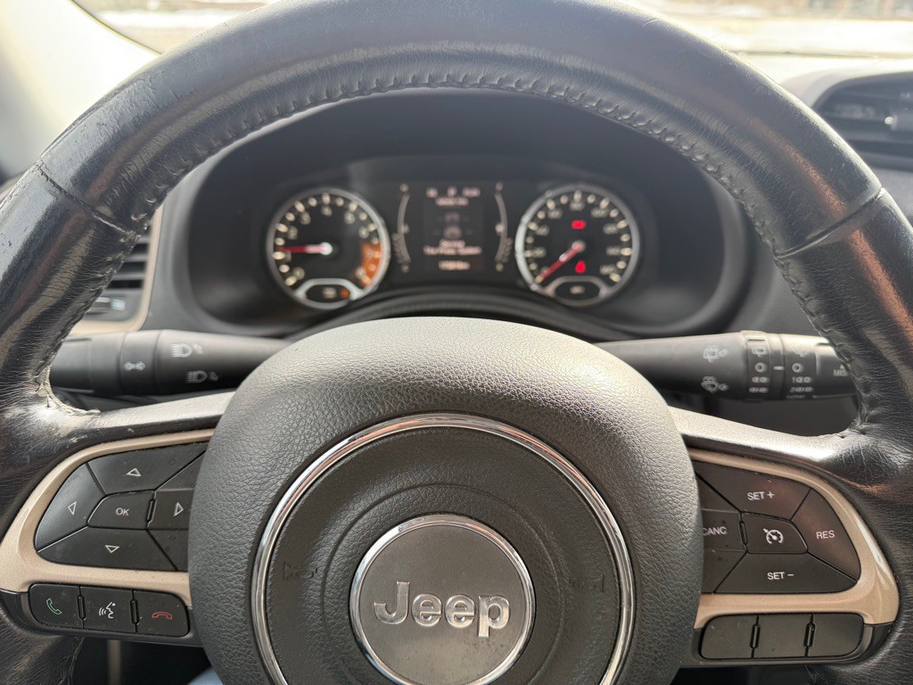 2016 Jeep Renegade Image 20