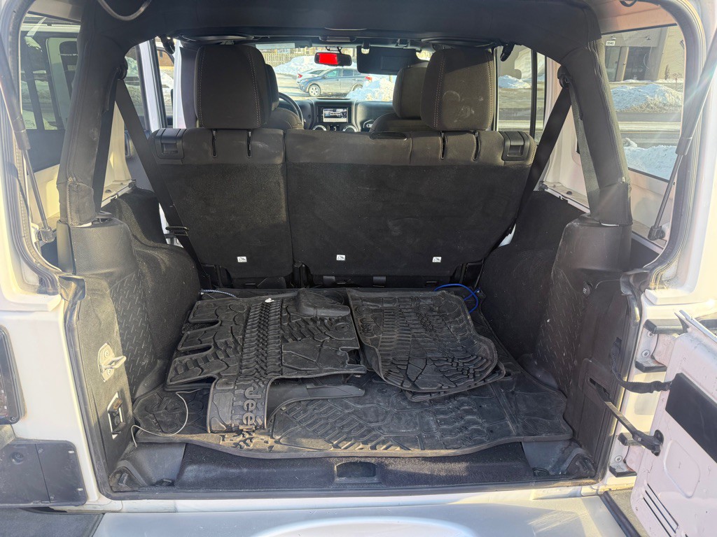 2015 Jeep Wrangler Unlimited Image 14