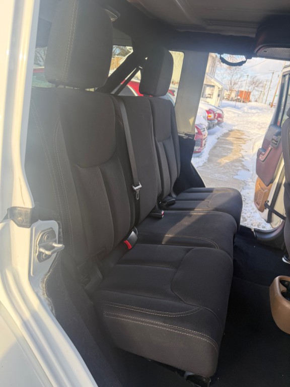 2015 Jeep Wrangler Unlimited Image 22