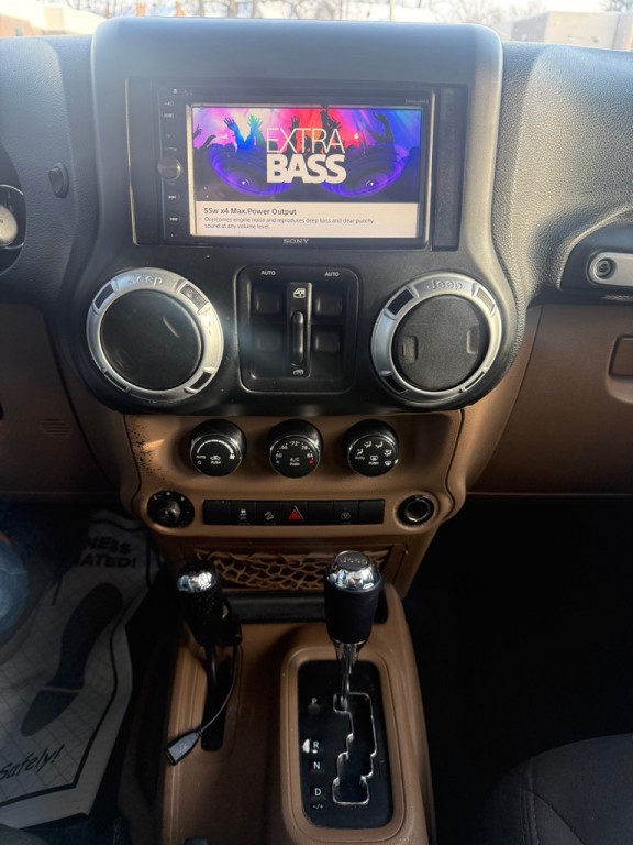 2015 Jeep Wrangler Unlimited Image 25