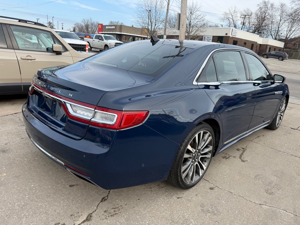 2018 Lincoln Continental Image 5