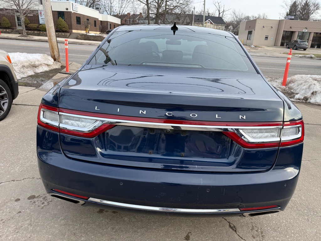 2018 Lincoln Continental Image 6