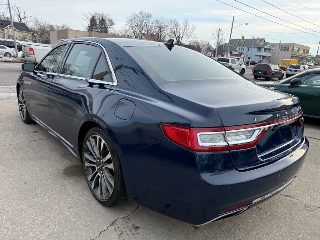 2018 Lincoln Continental Image 7