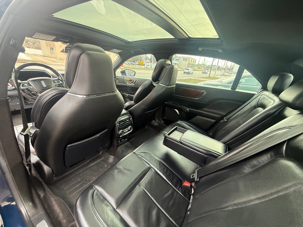 2018 Lincoln Continental Image 15