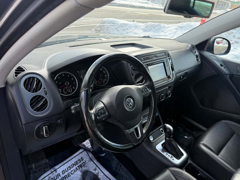 2017 Volkswagen Tiguan Image 11