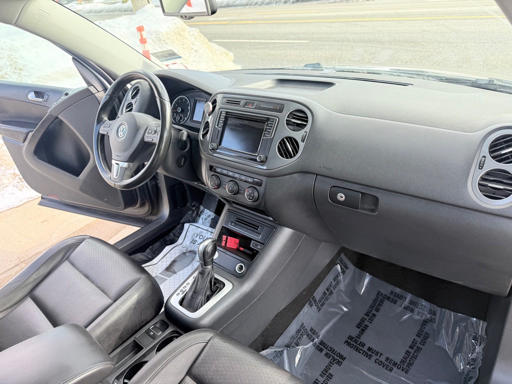 2017 Volkswagen Tiguan Image 14