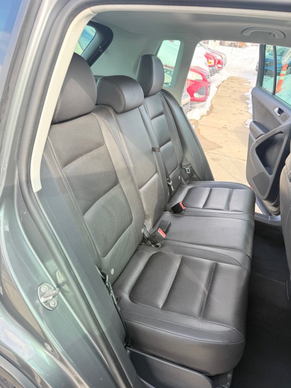 2017 Volkswagen Tiguan Image 15