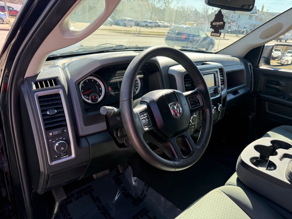 2015 RAM 1500 Image 14