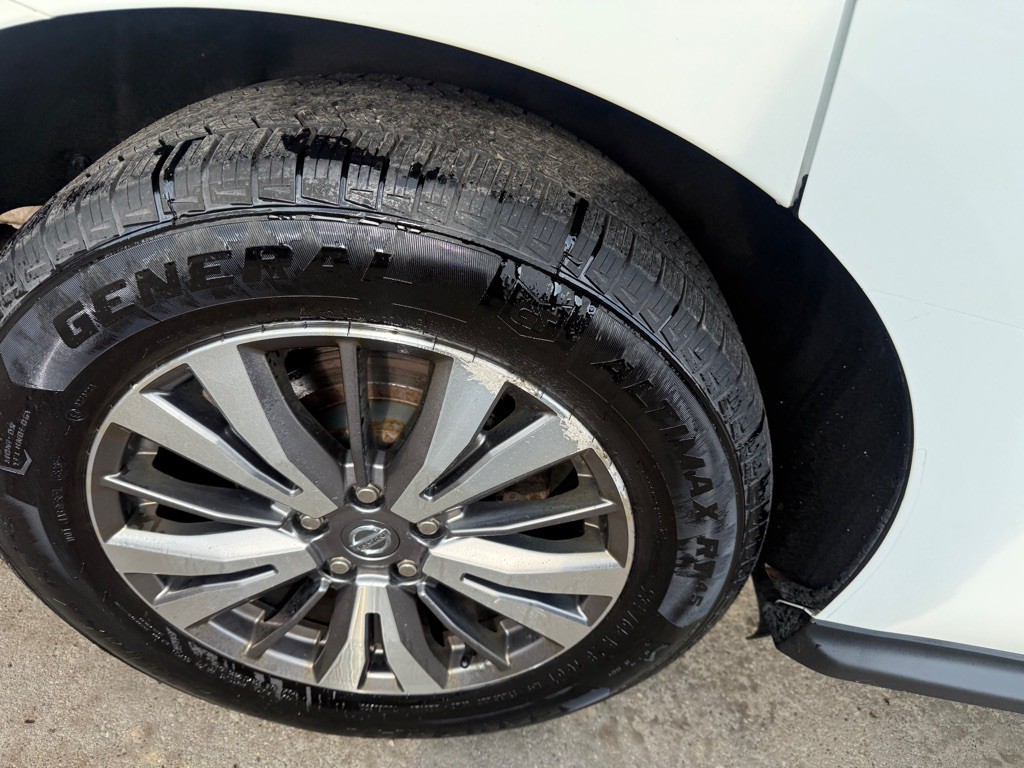 2019 Nissan Pathfinder Image 5